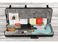 Fender Cory Wong Strat Daphne Blue Edição Limitada Fender Cory Wong Strat Daphne Blue Edição Limitada